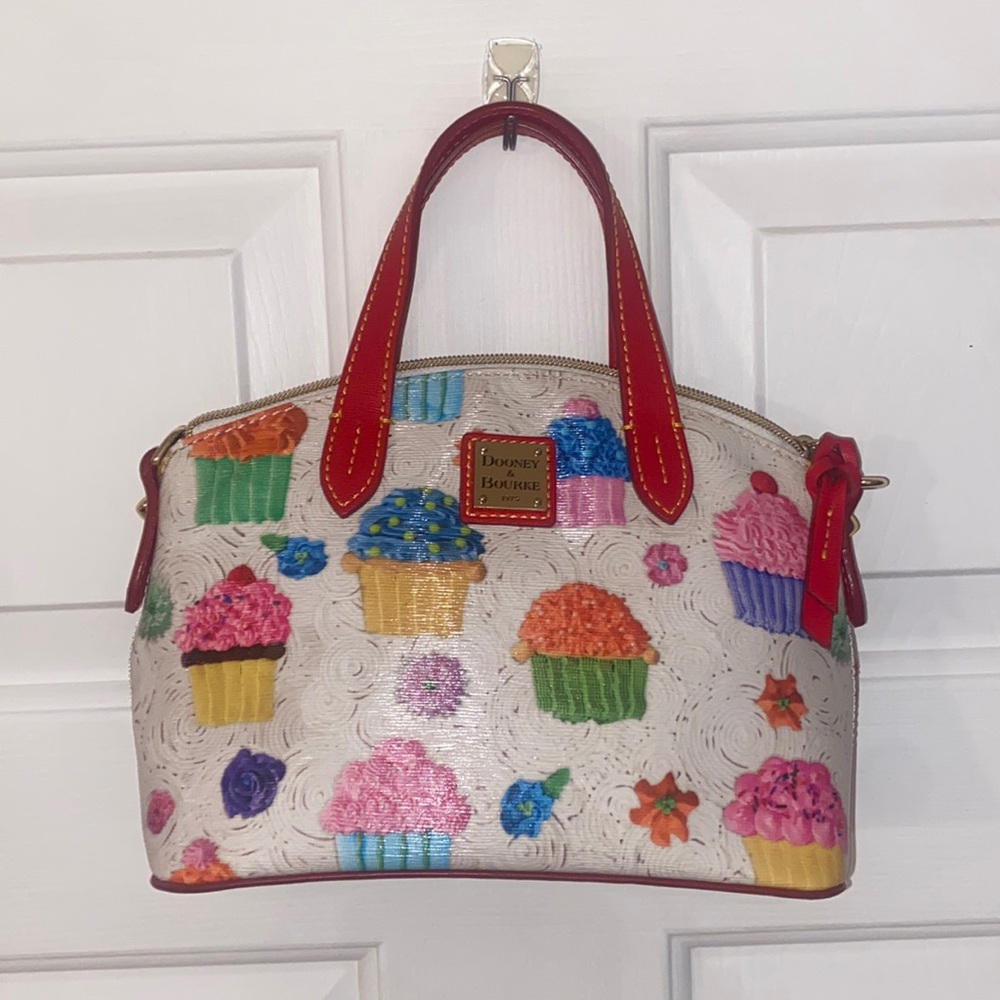 Dooney & Bourke white cupcake purse